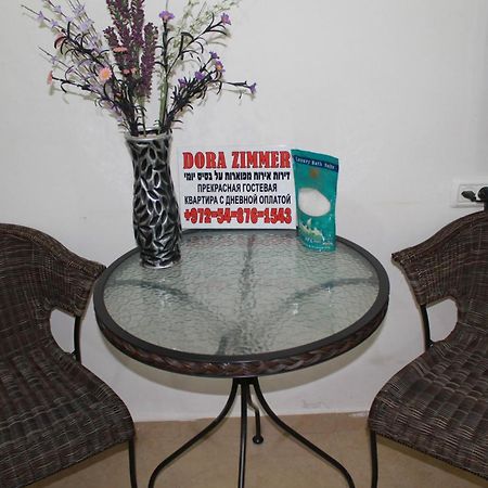 Zimmer Dora Neve Zohar Quarto foto